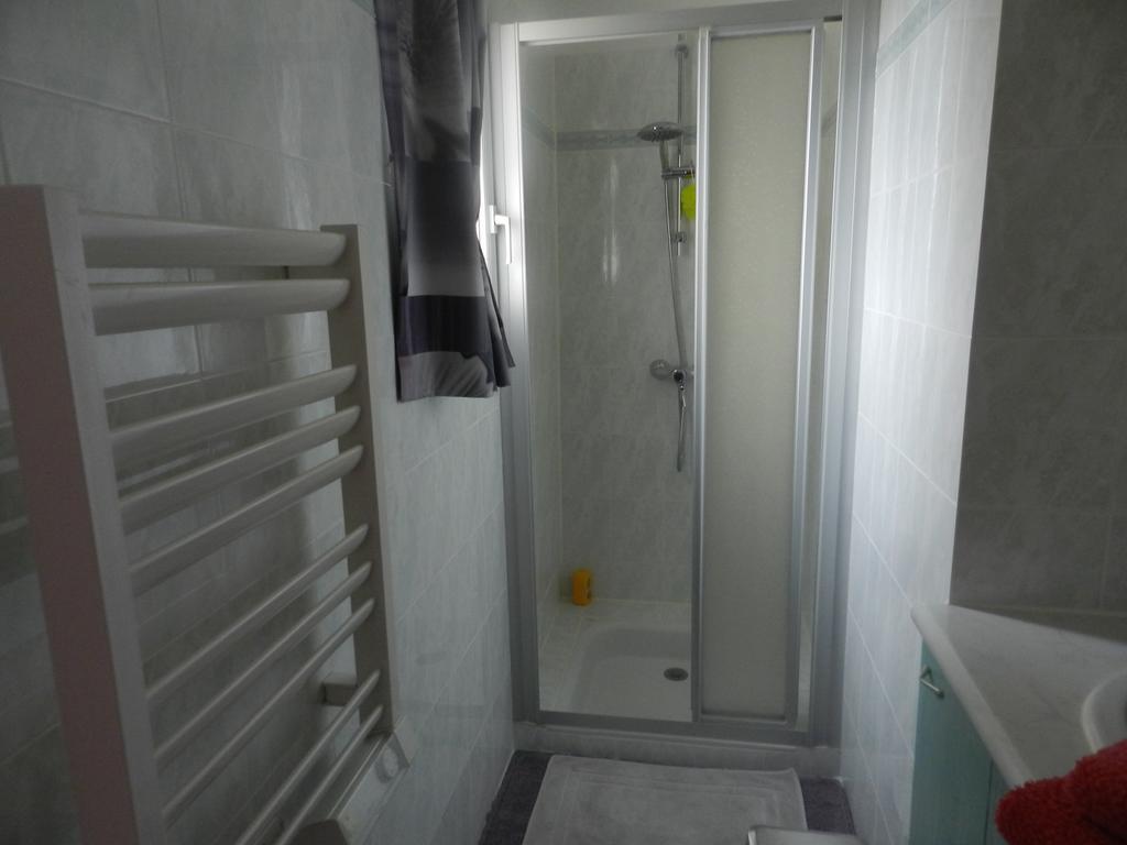 Chartres-de-Bretagne Aux Portes De Rennes Ch. D'Hotes الغرفة الصورة